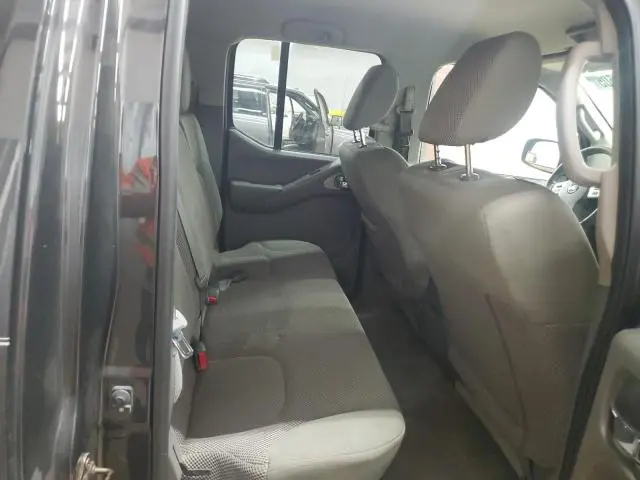 2015 NISSAN FRONTIER S