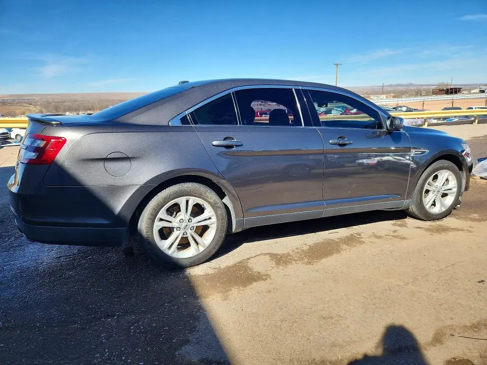 2015 FORD TAURUS SEL  