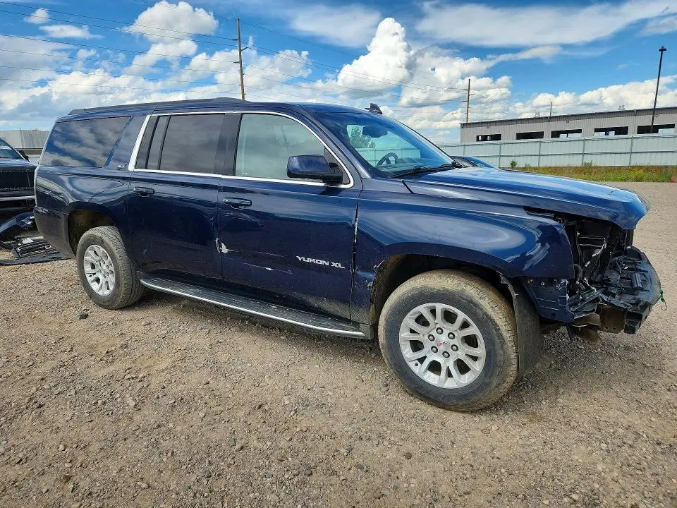 2017 GMC YUKON XL K1500 SLT  