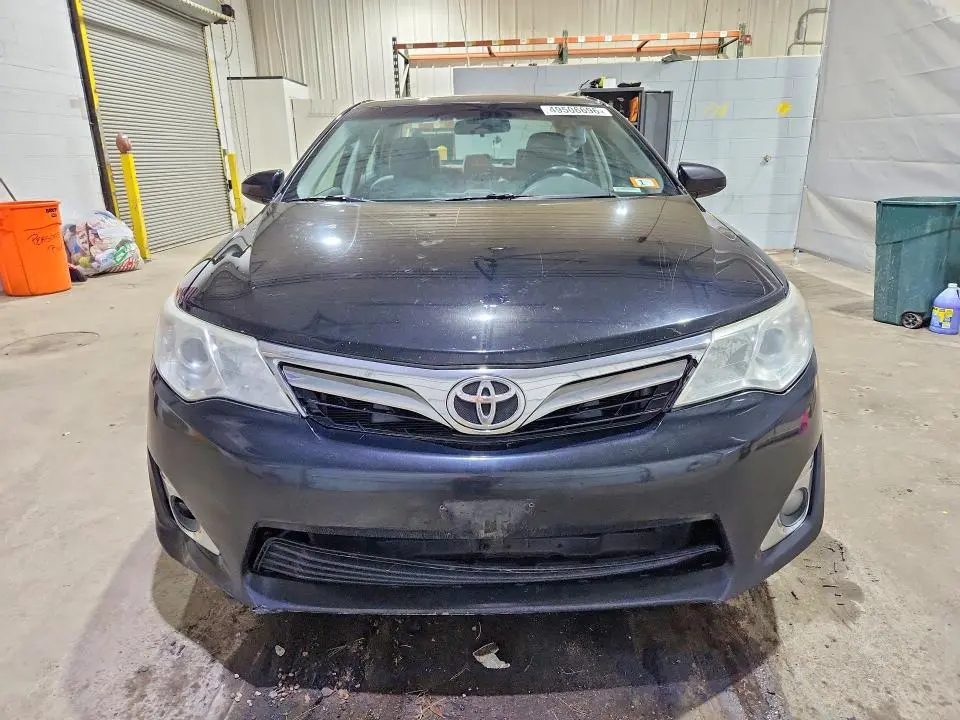 2014 TOYOTA CAMRY XLE  