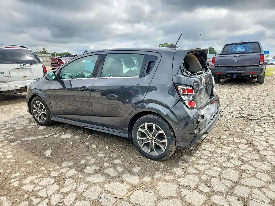 2017 CHEVROLET SONIC LT  