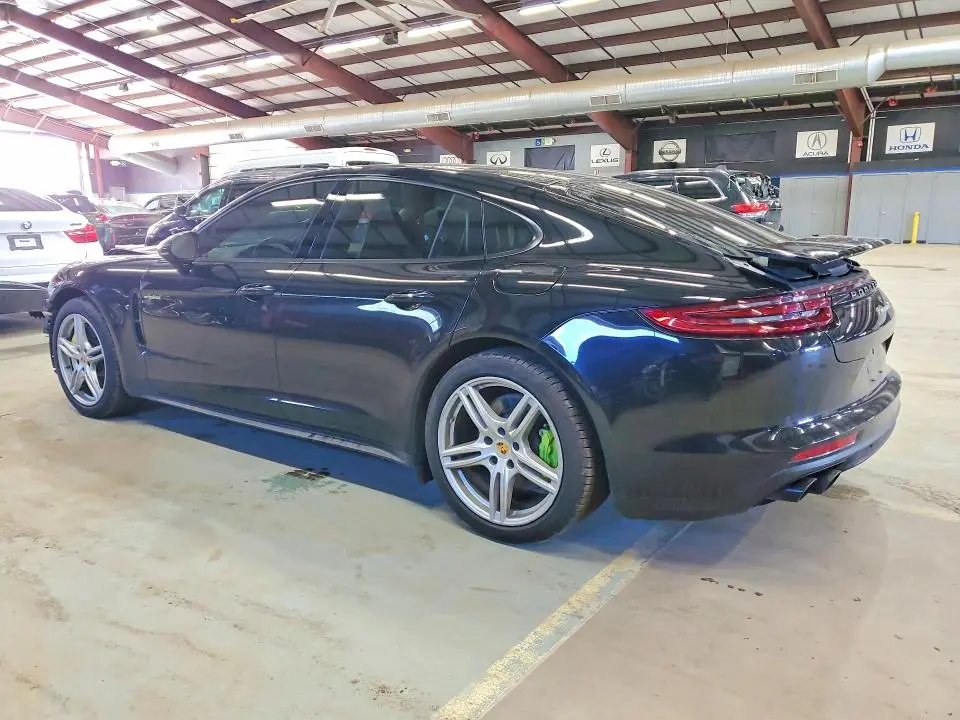 2018 PORSCHE PANAMERA 4 E-HYBRID  