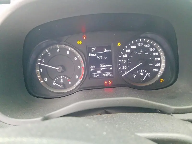 2020 HYUNDAI KONA SE  