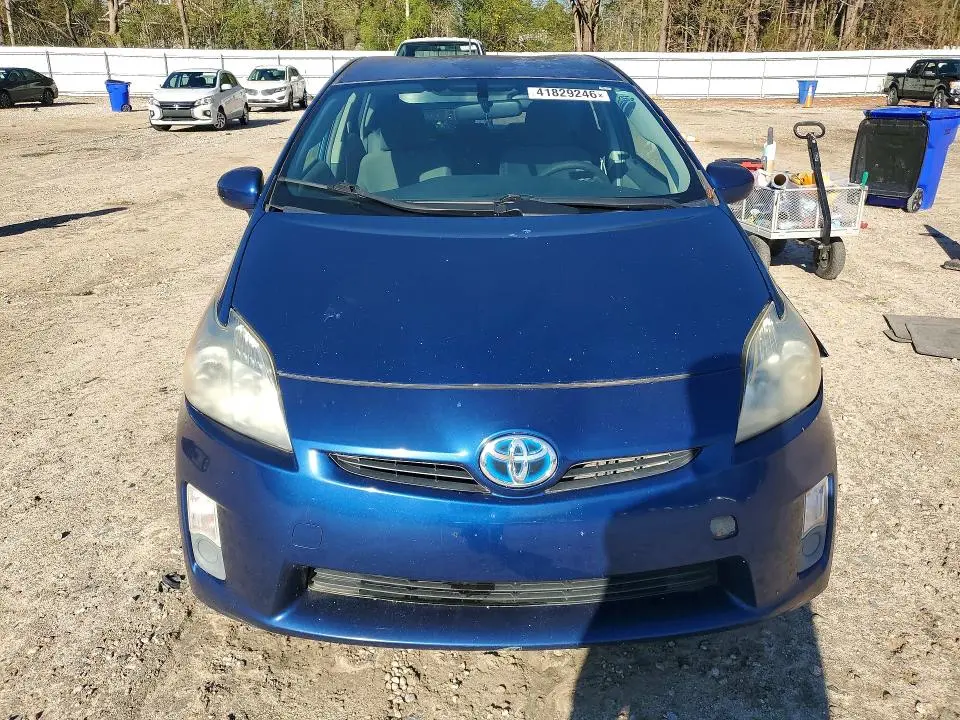 2010 TOYOTA PRIUS III  
