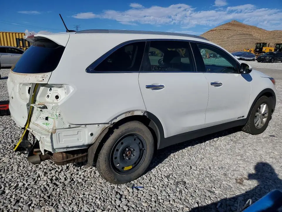 2017 KIA SORENTO LX V6  