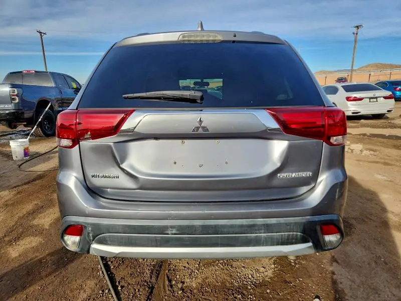 2018 MITSUBISHI OUTLANDER ES  