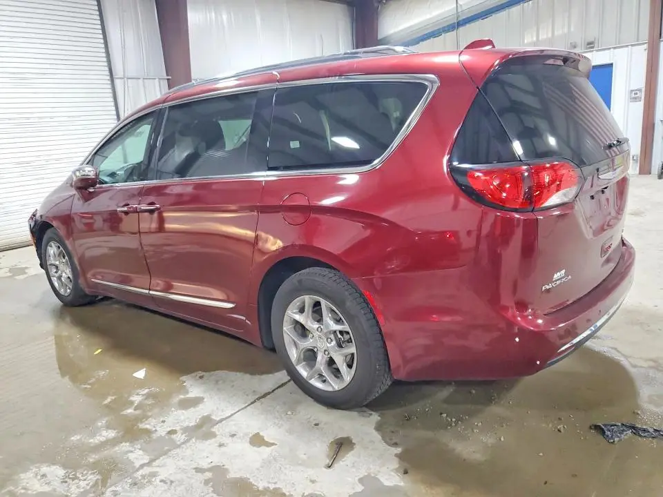 2018 CHRYSLER PACIFICA LIMITED  