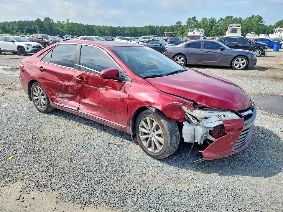 2017 TOYOTA CAMRY XLE V6  
