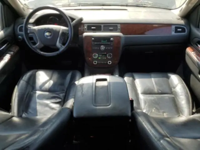 2011 CHEVROLET AVALANCHE LT  