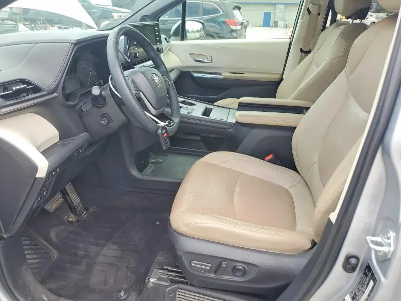 2021 TOYOTA SIENNA LIMITED 7-PASSENGER  