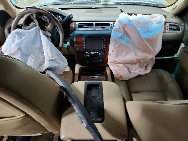 2012 CHEVROLET SUBURBAN K1500 LTZ  