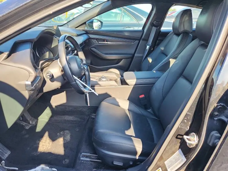 2025 MAZDA 3 PREFERRED  