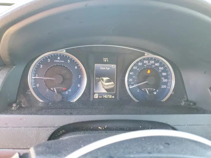 2015 TOYOTA CAMRY LE  