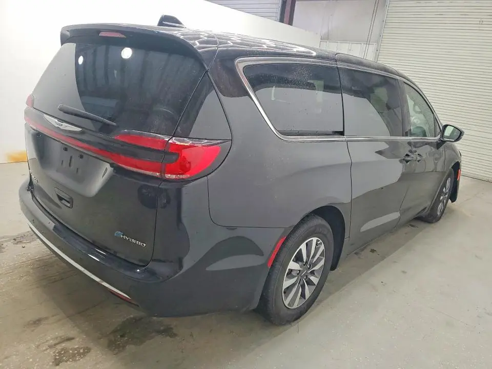 2025 CHRYSLER PACIFICA HYBRID SELECT  