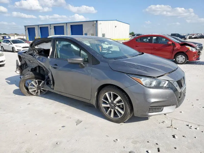 2020 NISSAN VERSA SV  