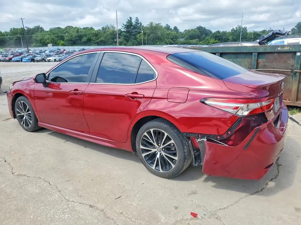 2018 TOYOTA CAMRY SE  