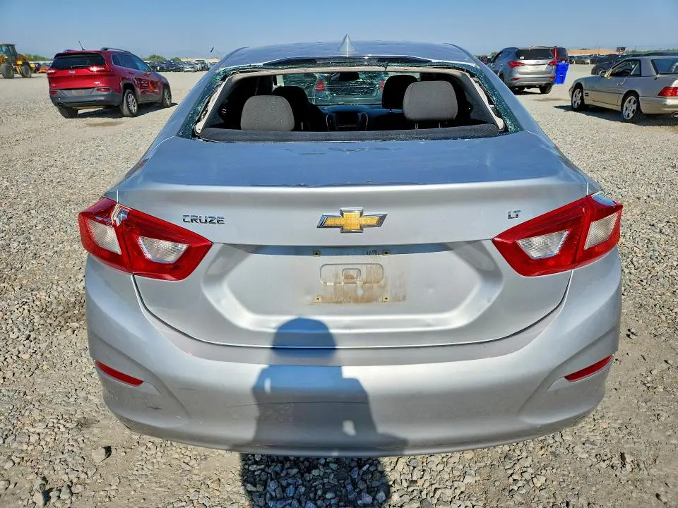 2016 CHEVROLET CRUZE LT  