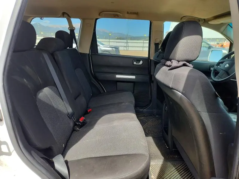 2011 MITSUBISHI ENDEAVOR LS  