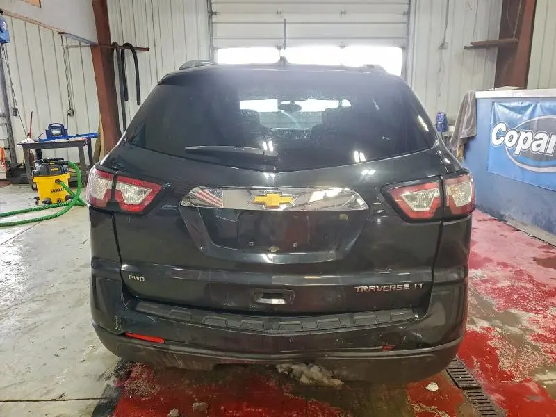 2015 CHEVROLET TRAVERSE LT  
