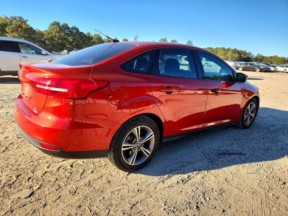 2018 FORD FOCUS SE  
