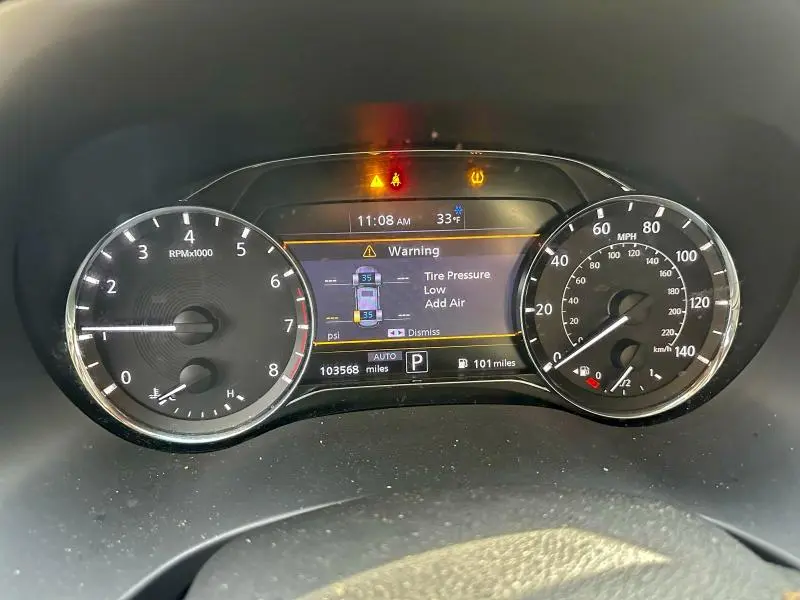 2023 INFINITI QX80 LUXE  