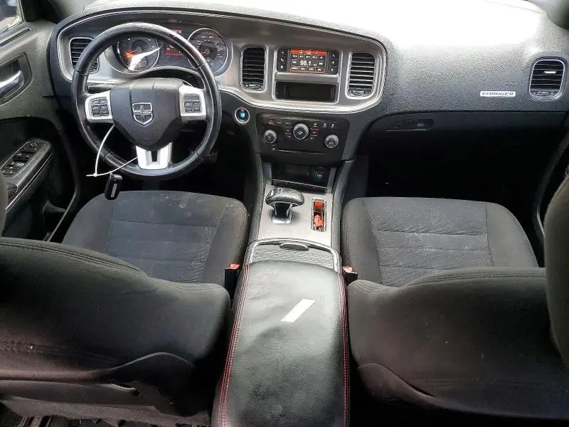 2012 DODGE CHARGER SE  