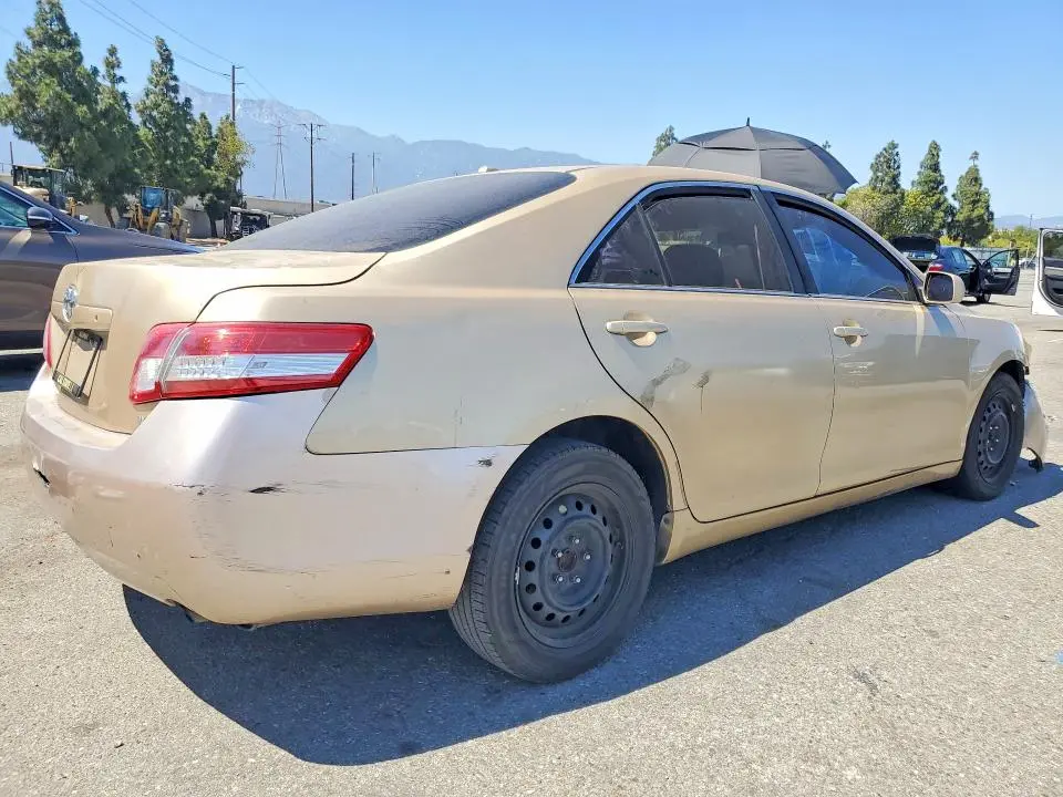 2010 TOYOTA CAMRY LE  
