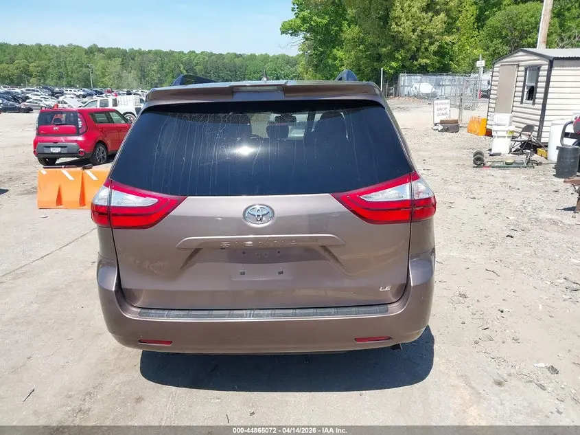 2018 TOYOTA SIENNA LE 8 PASSENGER