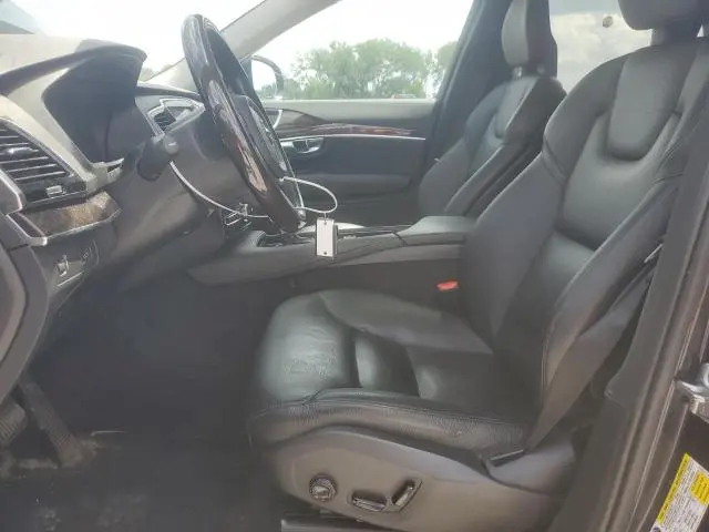 2016 VOLVO XC90 T6  