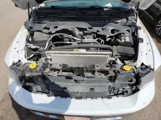 2019 RAM 1500 CLASSIC SLT  