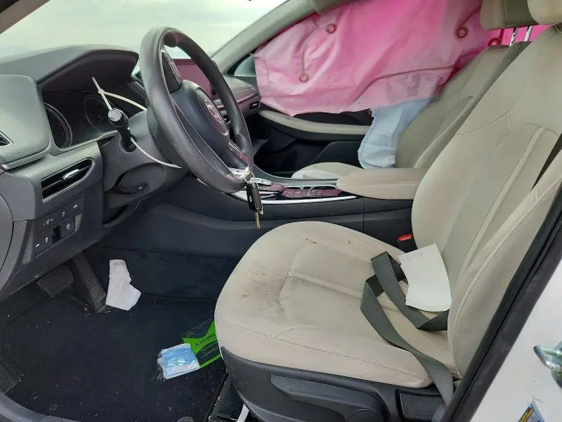 2022 HYUNDAI SONATA SE  