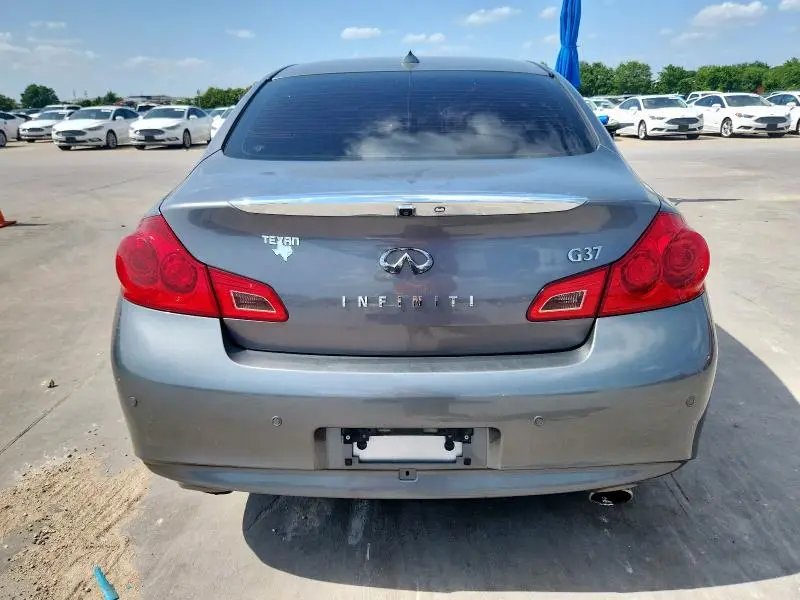 2013 INFINITI G37 BASE  