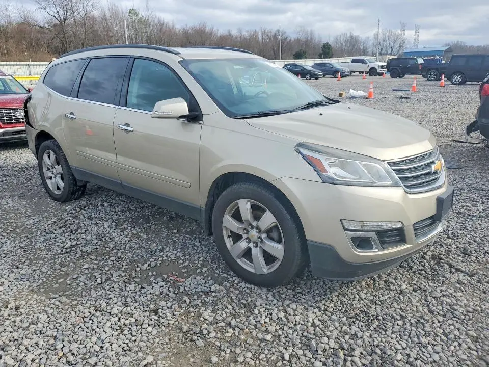 2016 CHEVROLET TRAVERSE LT  