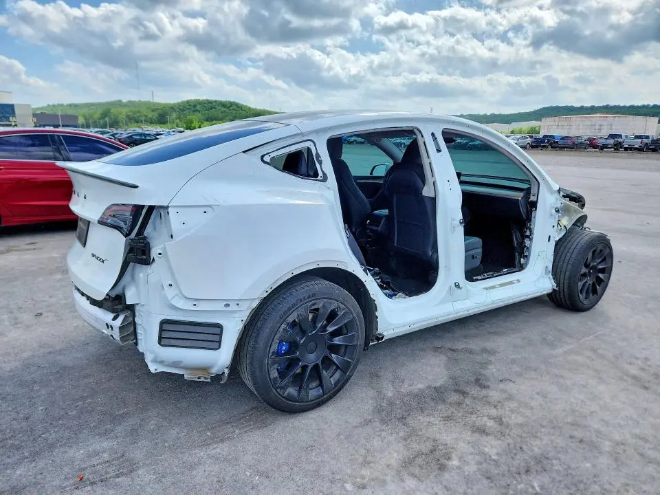 2023 TESLA MODEL Y   
