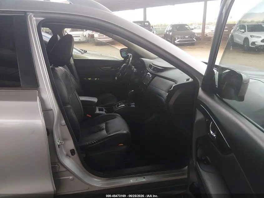 2017 NISSAN ROGUE SL