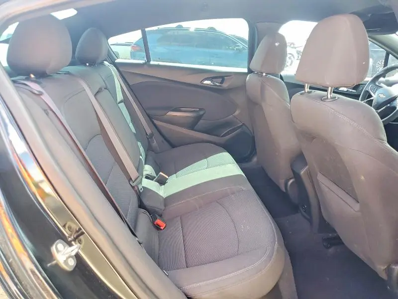 2017 CHEVROLET CRUZE LT  