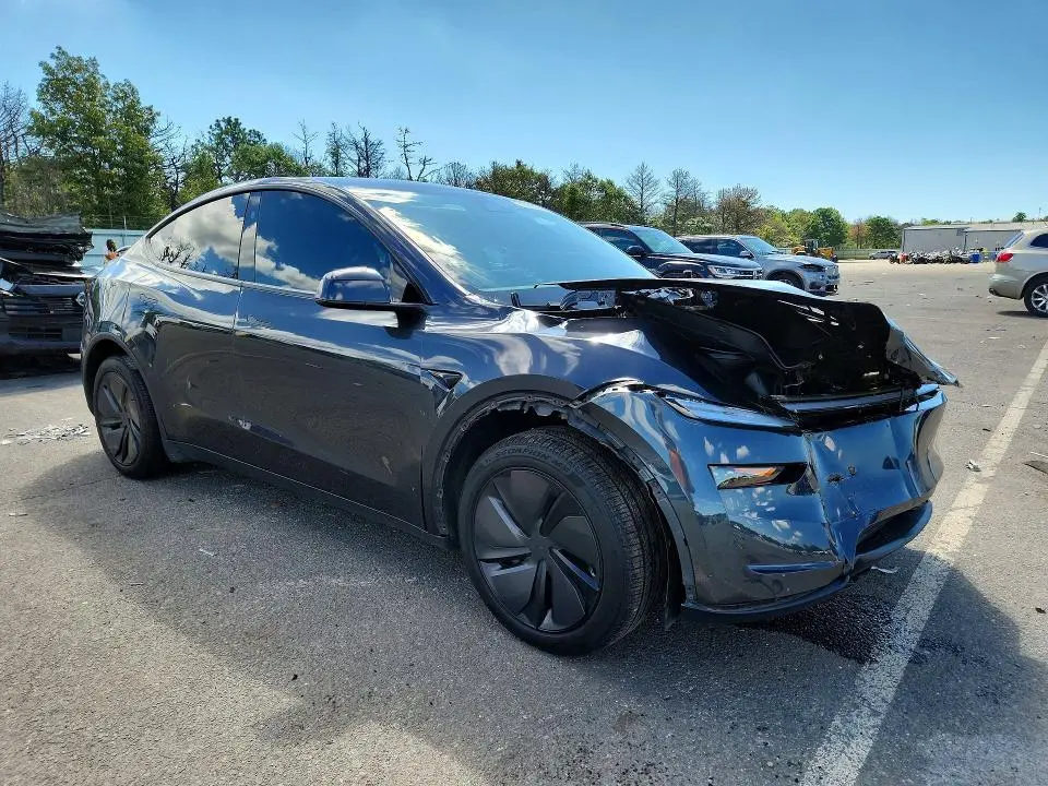 2026 TESLA MODEL Y   