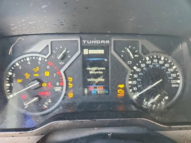 2022 TOYOTA TUNDRA SR5  