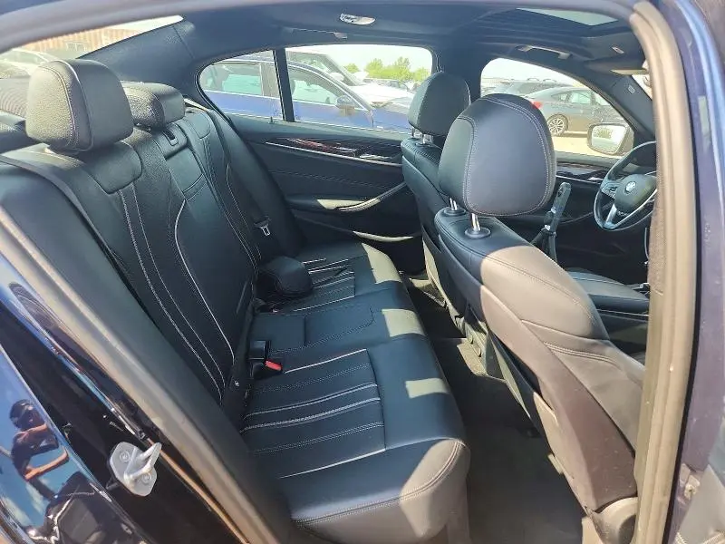 2019 BMW 530 XI  
