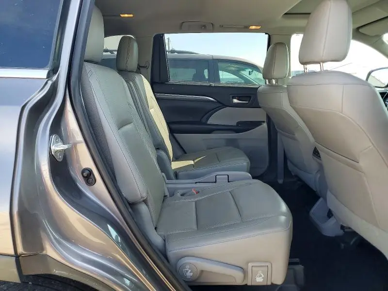2017 TOYOTA HIGHLANDER LIMITED  