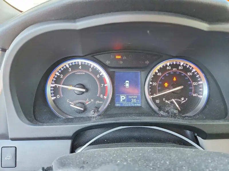 2016 TOYOTA HIGHLANDER LE  