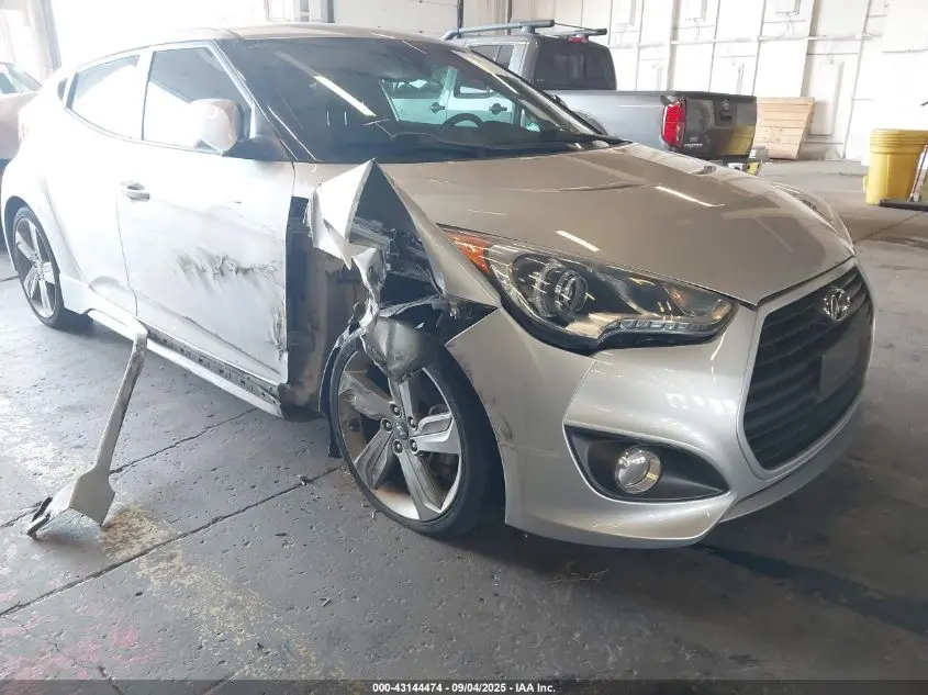 2013 HYUNDAI VELOSTER TURBO W/BLUE