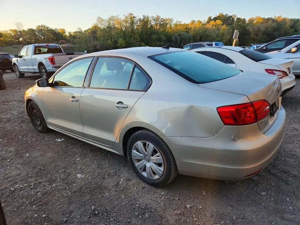 2014 VOLKSWAGEN JETTA SE  