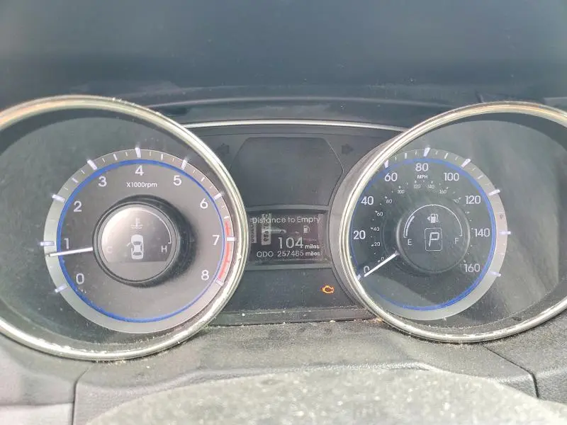 2011 HYUNDAI SONATA GLS  