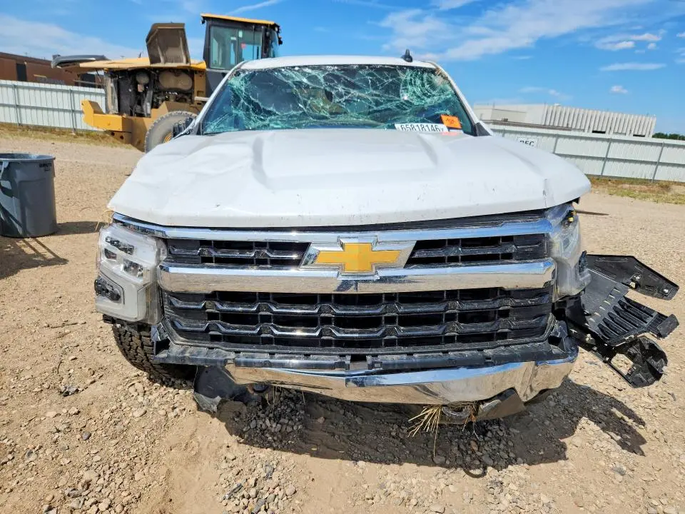 2024 CHEVROLET SILVERADO K1500 LT  
