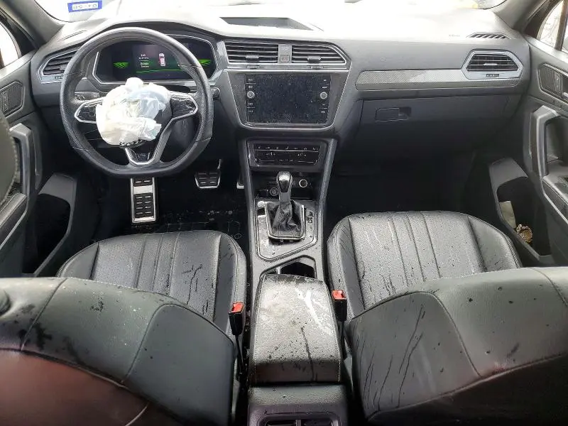 2022 VOLKSWAGEN TIGUAN SE R-LINE BLACK  