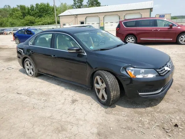 2013 VOLKSWAGEN PASSAT SE  