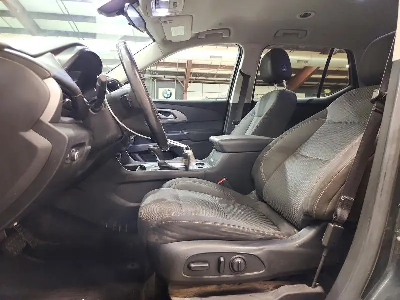 2019 CHEVROLET TRAVERSE LT  