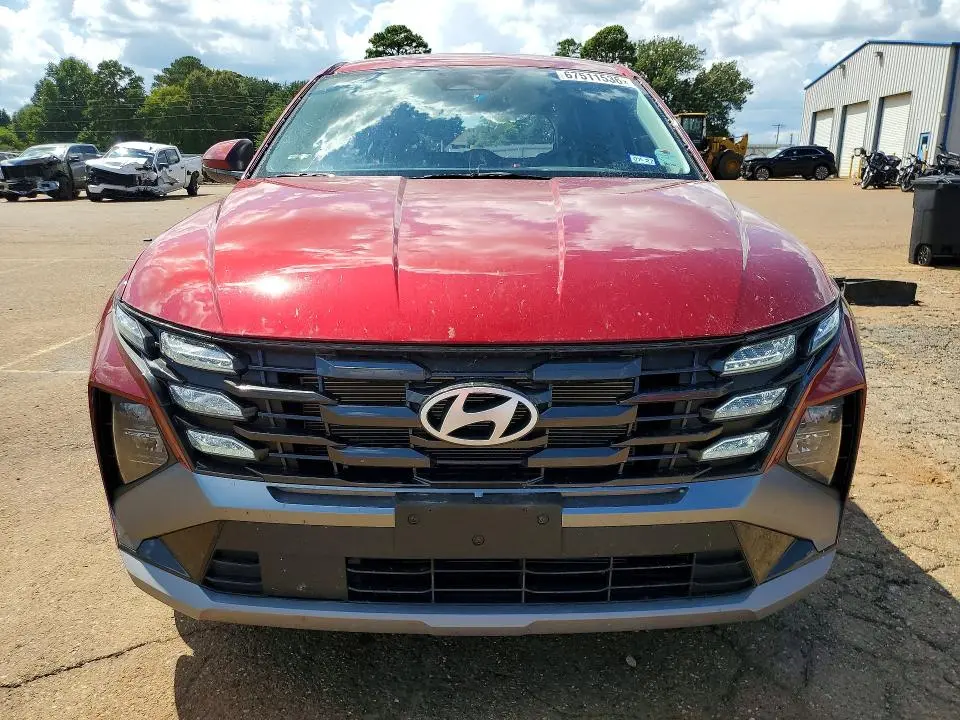 2025 HYUNDAI TUCSON SE  