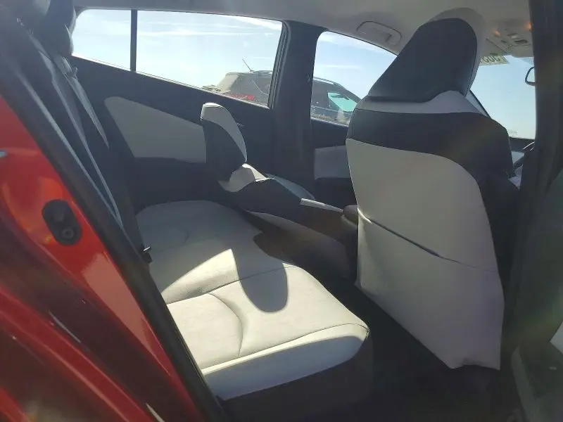 2016 TOYOTA PRIUS FOUR TOURING  